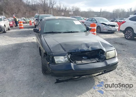 2004 Ford Crown Victoria Police z USA, uszkodzony, nr VIN 2FAFP71W74X136530